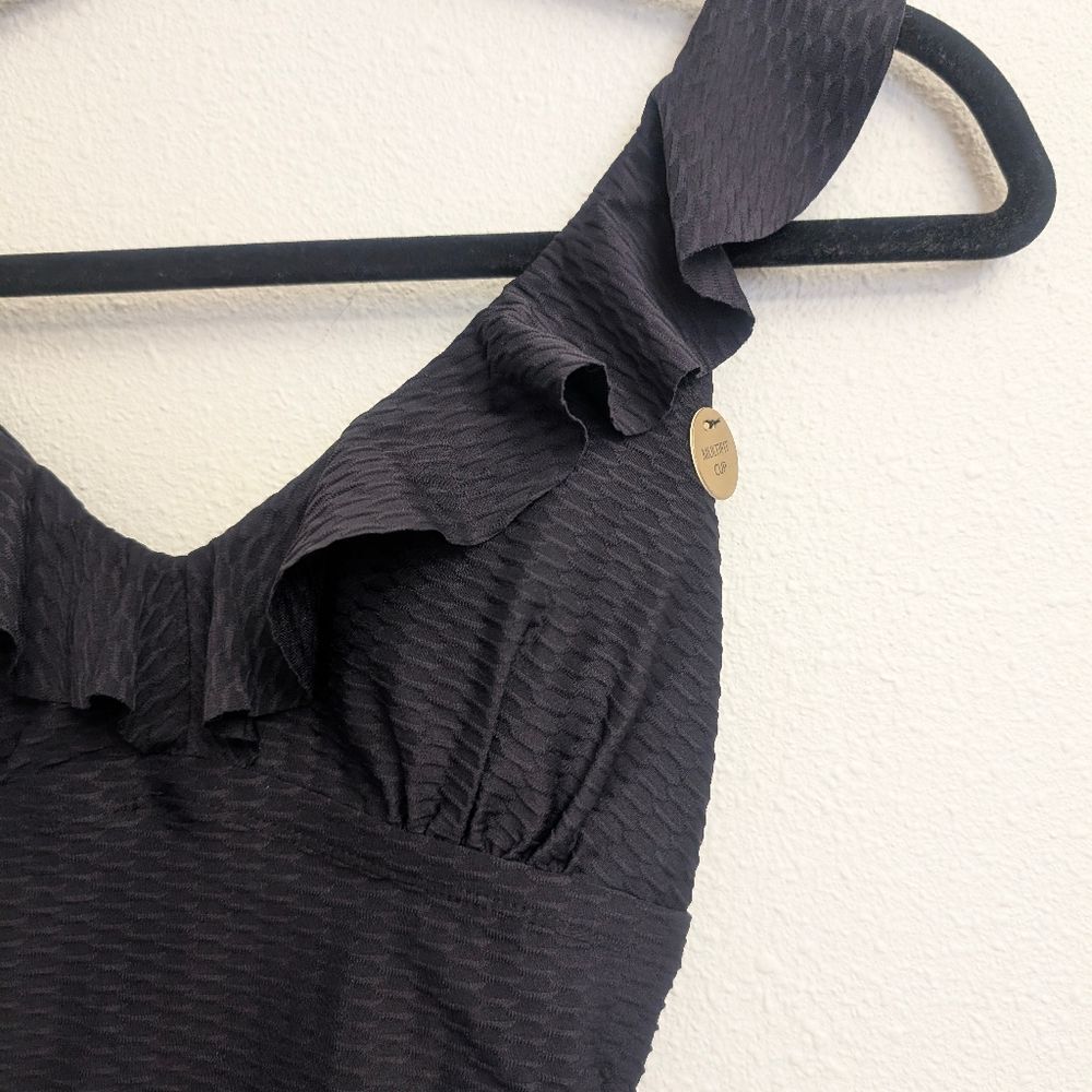 Nip Tuck Black Must Haves Eva One Piece Swimsuit Size 4 - Picture 6 of 8